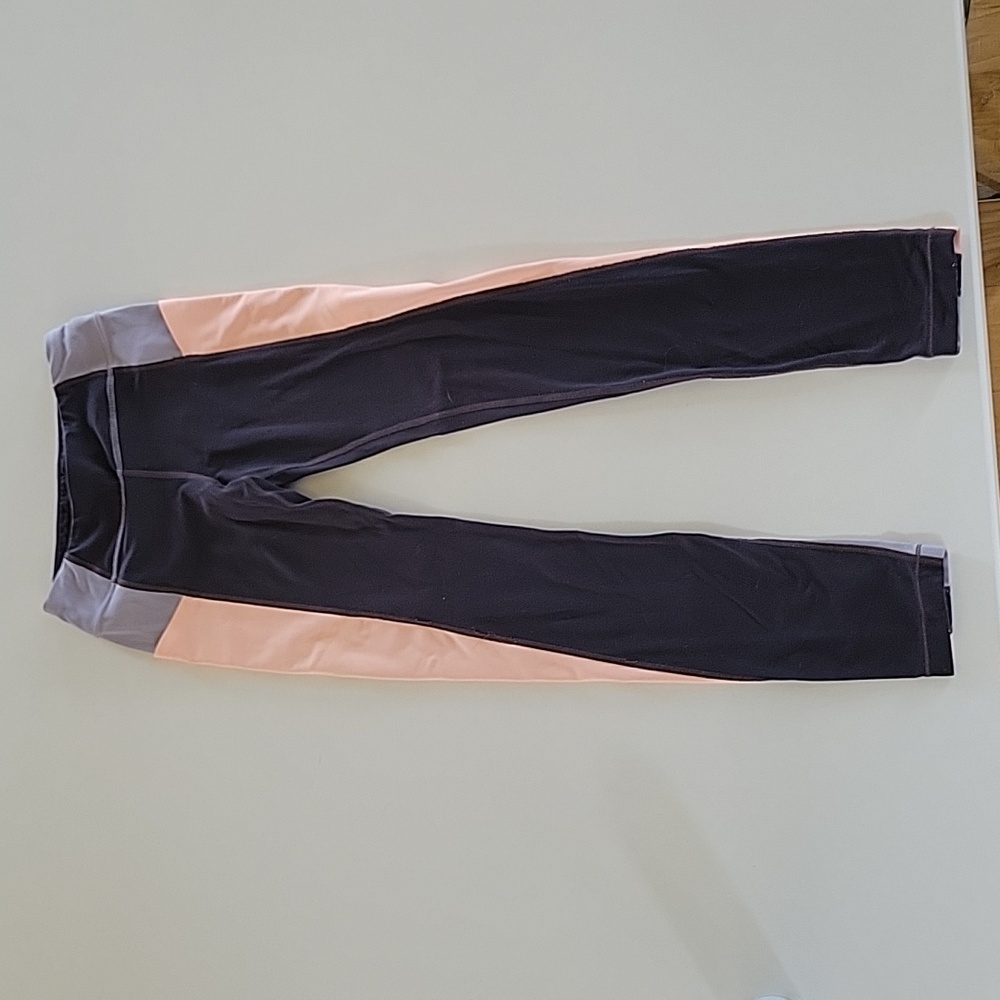 Athleta girls leggings in size 8-10